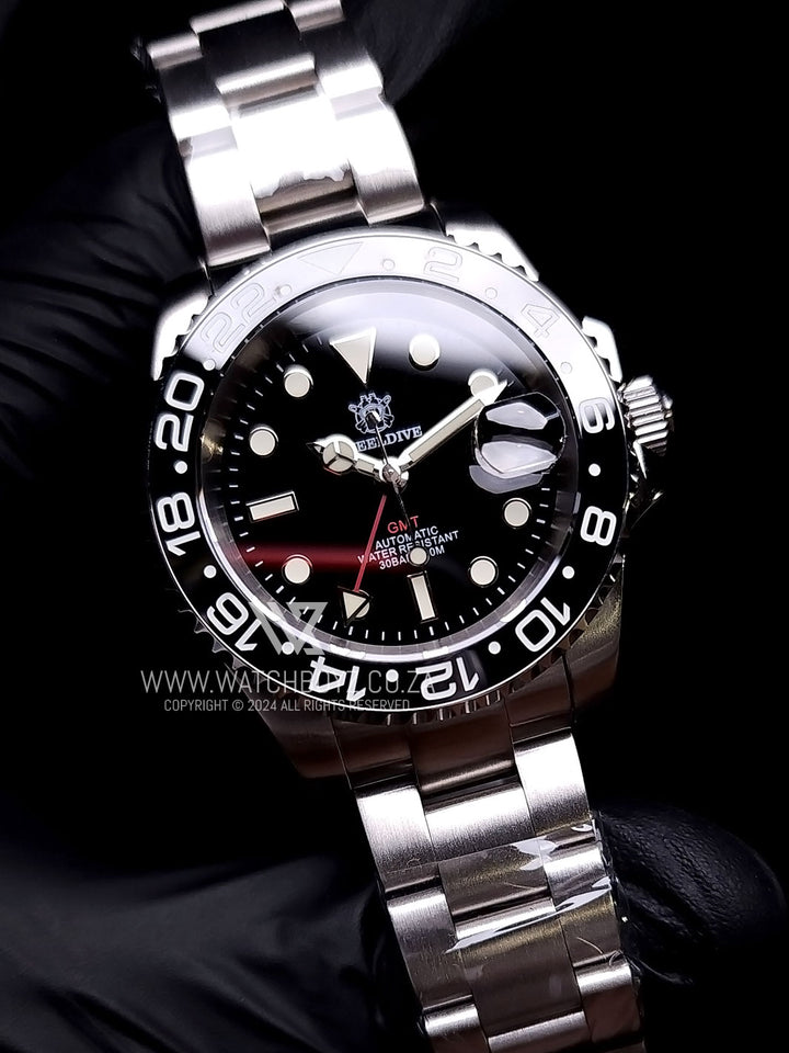 Steeldive SD1993 NH34 GMT Automatic 300M Diver V2